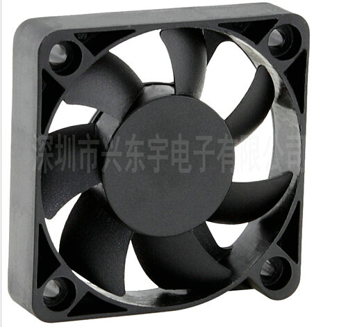 微型風(fēng)機廠(chǎng)家讓您了解鼓風(fēng)機的過(guò)去。