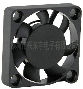 加濕器散熱風(fēng)機加濕器的好搭檔